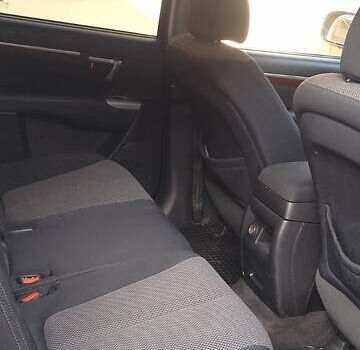 Сірий Хендай Санта Фе, об'ємом двигуна 2.19 л та пробігом 185 тис. км за 10200 $, фото 14 на Automoto.ua