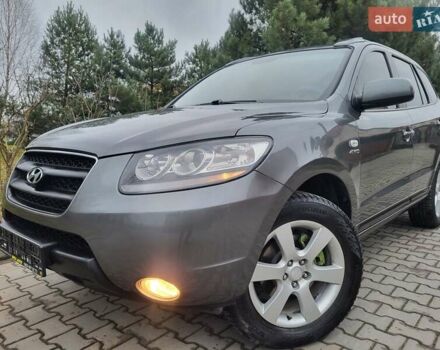 Серый Хендай Санта Фе, объемом двигателя 2.2 л и пробегом 233 тыс. км за 8999 $, фото 1 на Automoto.ua
