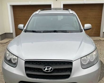 Серый Хендай Санта Фе, объемом двигателя 2.2 л и пробегом 230 тыс. км за 2999 $, фото 2 на Automoto.ua