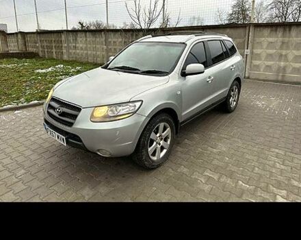 Серый Хендай Санта Фе, объемом двигателя 2.2 л и пробегом 170 тыс. км за 4200 $, фото 4 на Automoto.ua