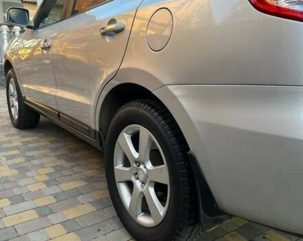 Серый Хендай Санта Фе, объемом двигателя 2.19 л и пробегом 314 тыс. км за 8700 $, фото 3 на Automoto.ua