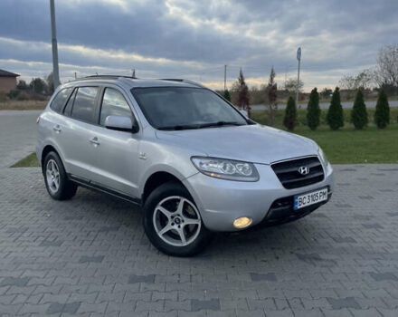 Серый Хендай Санта Фе, объемом двигателя 2.19 л и пробегом 217 тыс. км за 9300 $, фото 9 на Automoto.ua
