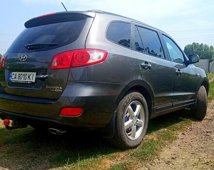 Серый Хендай Санта Фе, объемом двигателя 2.2 л и пробегом 322 тыс. км за 9250 $, фото 1 на Automoto.ua