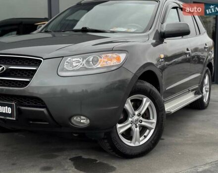 Сірий Хендай Санта Фе, об'ємом двигуна 2.19 л та пробігом 284 тис. км за 8400 $, фото 2 на Automoto.ua