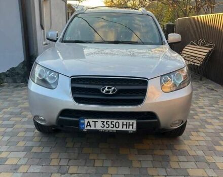 Серый Хендай Санта Фе, объемом двигателя 2.19 л и пробегом 314 тыс. км за 8700 $, фото 1 на Automoto.ua