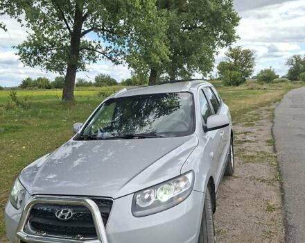 Серый Хендай Санта Фе, объемом двигателя 2.19 л и пробегом 260 тыс. км за 10700 $, фото 2 на Automoto.ua