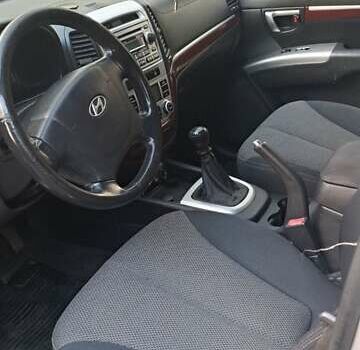 Сірий Хендай Санта Фе, об'ємом двигуна 2.2 л та пробігом 280 тис. км за 4800 $, фото 1 на Automoto.ua