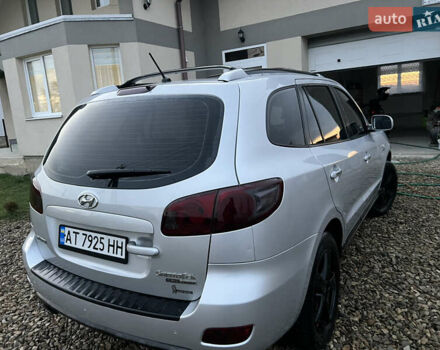 Серый Хендай Санта Фе, объемом двигателя 2.2 л и пробегом 205 тыс. км за 10300 $, фото 24 на Automoto.ua