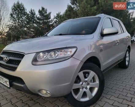 Серый Хендай Санта Фе, объемом двигателя 2.19 л и пробегом 302 тыс. км за 9990 $, фото 1 на Automoto.ua