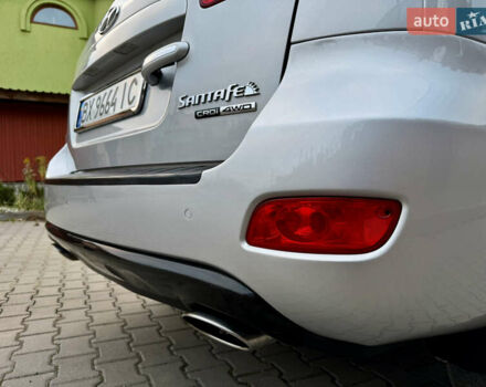 Серый Хендай Санта Фе, объемом двигателя 2.2 л и пробегом 297 тыс. км за 10300 $, фото 23 на Automoto.ua