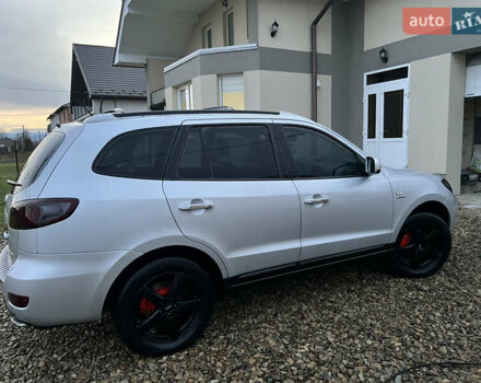 Серый Хендай Санта Фе, объемом двигателя 2.2 л и пробегом 205 тыс. км за 10300 $, фото 25 на Automoto.ua