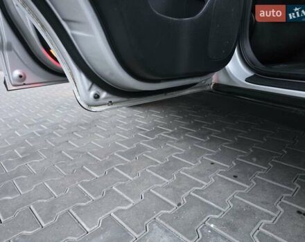 Серый Хендай Санта Фе, объемом двигателя 2.2 л и пробегом 251 тыс. км за 9333 $, фото 46 на Automoto.ua