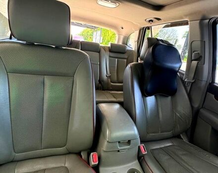 Серый Хендай Санта Фе, объемом двигателя 2.2 л и пробегом 342 тыс. км за 9000 $, фото 2 на Automoto.ua