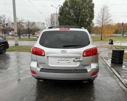 Серый Хендай Санта Фе, объемом двигателя 2.2 л и пробегом 202 тыс. км за 6190 $, фото 1 на Automoto.ua