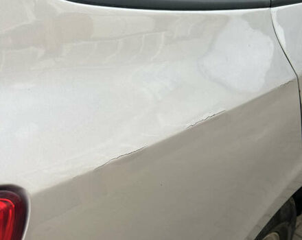 Серый Хендай Санта Фе, объемом двигателя 2.19 л и пробегом 249 тыс. км за 8300 $, фото 4 на Automoto.ua