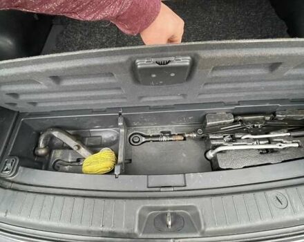 Серый Хендай Санта Фе, объемом двигателя 2.2 л и пробегом 268 тыс. км за 9000 $, фото 17 на Automoto.ua