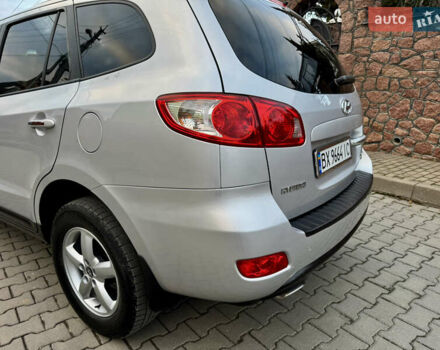 Серый Хендай Санта Фе, объемом двигателя 2.2 л и пробегом 297 тыс. км за 10300 $, фото 22 на Automoto.ua