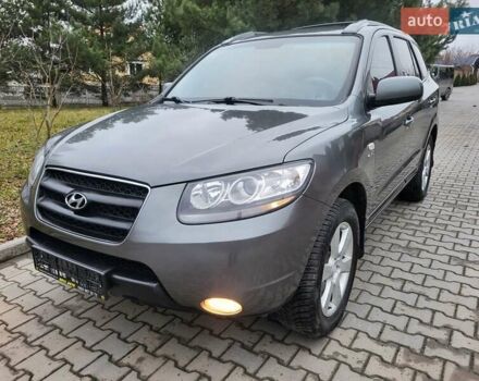 Серый Хендай Санта Фе, объемом двигателя 2.2 л и пробегом 233 тыс. км за 8999 $, фото 9 на Automoto.ua