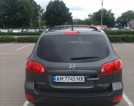 Серый Хендай Санта Фе, объемом двигателя 2.2 л и пробегом 210 тыс. км за 9900 $, фото 4 на Automoto.ua