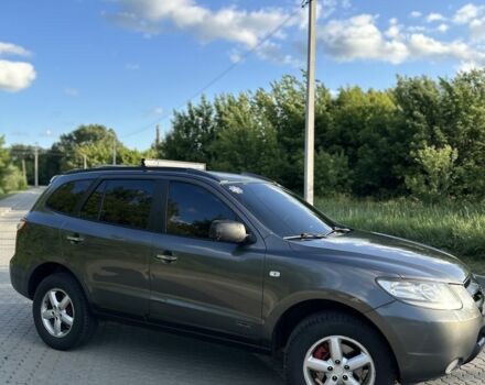 Серый Хендай Санта Фе, объемом двигателя 2.2 л и пробегом 325 тыс. км за 9500 $, фото 2 на Automoto.ua