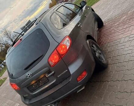 Серый Хендай Санта Фе, объемом двигателя 2.2 л и пробегом 199 тыс. км за 6800 $, фото 1 на Automoto.ua