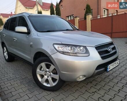 Серый Хендай Санта Фе, объемом двигателя 2.19 л и пробегом 302 тыс. км за 9990 $, фото 4 на Automoto.ua