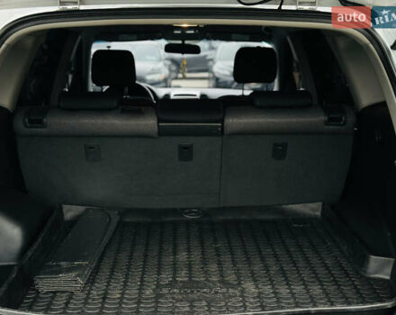 Серый Хендай Санта Фе, объемом двигателя 2.19 л и пробегом 290 тыс. км за 8999 $, фото 11 на Automoto.ua