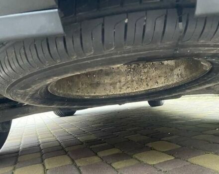 Серый Хендай Санта Фе, объемом двигателя 2.2 л и пробегом 268 тыс. км за 9000 $, фото 19 на Automoto.ua