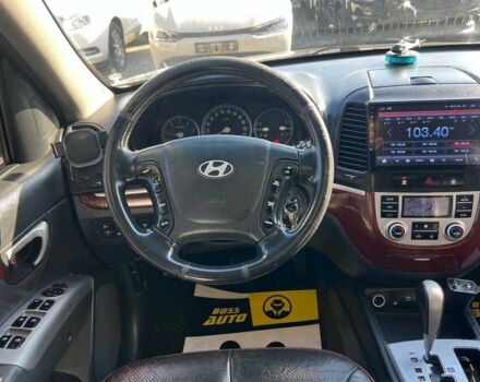 Сірий Хендай Санта Фе, об'ємом двигуна 2.2 л та пробігом 317 тис. км за 9600 $, фото 18 на Automoto.ua