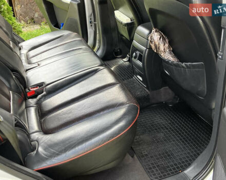 Серый Хендай Санта Фе, объемом двигателя 2.2 л и пробегом 262 тыс. км за 9800 $, фото 5 на Automoto.ua