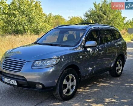 Серый Хендай Санта Фе, объемом двигателя 2.66 л и пробегом 172 тыс. км за 9500 $, фото 12 на Automoto.ua