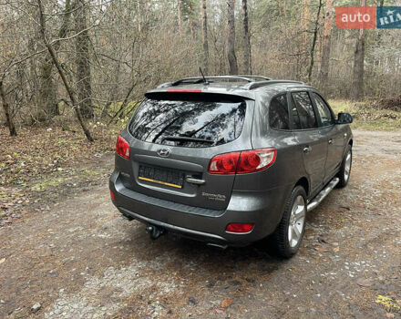 Серый Хендай Санта Фе, объемом двигателя 2.2 л и пробегом 200 тыс. км за 5700 $, фото 6 на Automoto.ua
