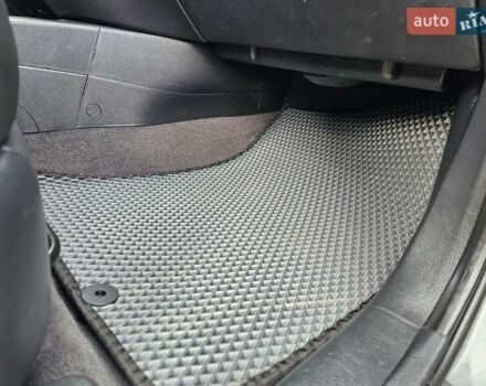 Сірий Хендай Санта Фе, об'ємом двигуна 2.2 л та пробігом 210 тис. км за 9950 $, фото 157 на Automoto.ua