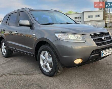 Серый Хендай Санта Фе, объемом двигателя 2.2 л и пробегом 319 тыс. км за 9777 $, фото 14 на Automoto.ua