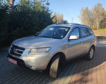 Серый Хендай Санта Фе, объемом двигателя 2.2 л и пробегом 264 тыс. км за 9800 $, фото 3 на Automoto.ua