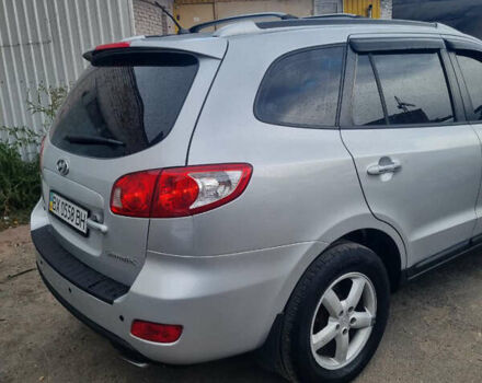 Серый Хендай Санта Фе, объемом двигателя 2.2 л и пробегом 255 тыс. км за 10500 $, фото 10 на Automoto.ua