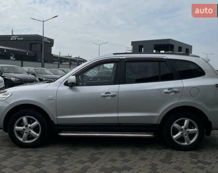 Серый Хендай Санта Фе, объемом двигателя 2.66 л и пробегом 210 тыс. км за 9500 $, фото 3 на Automoto.ua