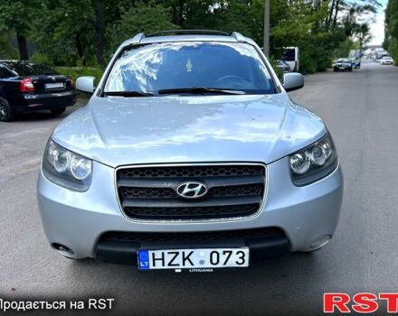 Серый Хендай Санта Фе, объемом двигателя 2.2 л и пробегом 300 тыс. км за 4600 $, фото 4 на Automoto.ua