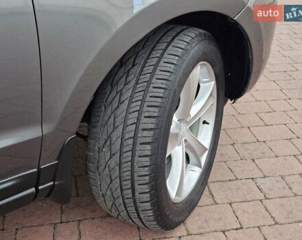 Серый Хендай Санта Фе, объемом двигателя 2.2 л и пробегом 210 тыс. км за 9750 $, фото 55 на Automoto.ua