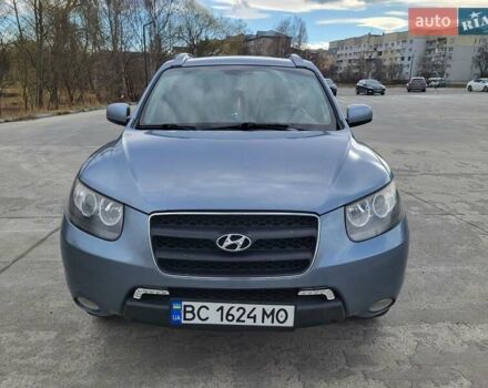 Сірий Хендай Санта Фе, об'ємом двигуна 2.19 л та пробігом 237 тис. км за 10300 $, фото 1 на Automoto.ua