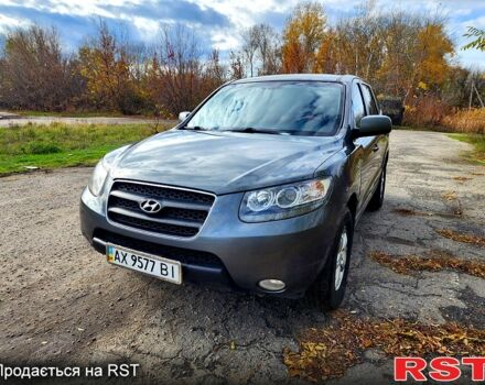 Серый Хендай Санта Фе, объемом двигателя 2.2 л и пробегом 218 тыс. км за 9800 $, фото 1 на Automoto.ua