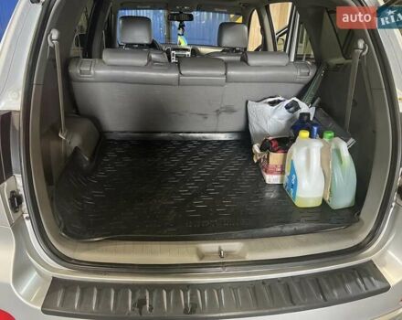 Серый Хендай Санта Фе, объемом двигателя 2.66 л и пробегом 237 тыс. км за 9200 $, фото 2 на Automoto.ua