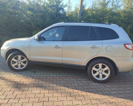 Серый Хендай Санта Фе, объемом двигателя 2.2 л и пробегом 264 тыс. км за 9800 $, фото 9 на Automoto.ua