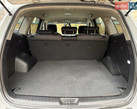 Сірий Хендай Санта Фе, об'ємом двигуна 2.2 л та пробігом 235 тис. км за 10700 $, фото 28 на Automoto.ua