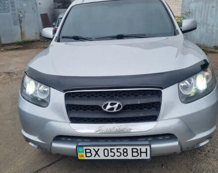 Серый Хендай Санта Фе, объемом двигателя 2.2 л и пробегом 255 тыс. км за 10500 $, фото 13 на Automoto.ua