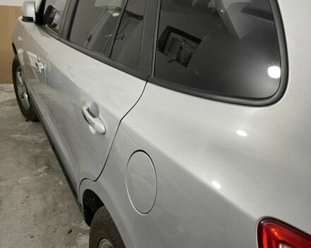 Серый Хендай Санта Фе, объемом двигателя 2.2 л и пробегом 280 тыс. км за 6700 $, фото 8 на Automoto.ua