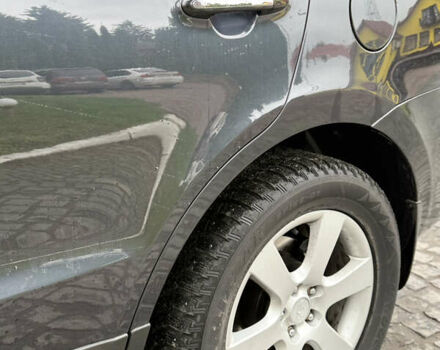 Серый Хендай Санта Фе, объемом двигателя 2.2 л и пробегом 246 тыс. км за 10250 $, фото 10 на Automoto.ua