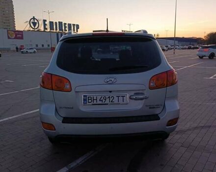 Серый Хендай Санта Фе, объемом двигателя 2.2 л и пробегом 202 тыс. км за 11000 $, фото 2 на Automoto.ua