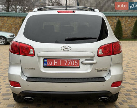 Сірий Хендай Санта Фе, об'ємом двигуна 2.2 л та пробігом 235 тис. км за 10700 $, фото 10 на Automoto.ua