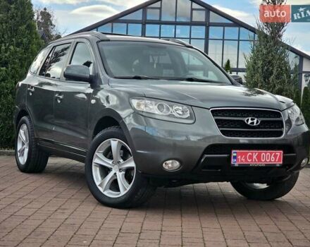 Серый Хендай Санта Фе, объемом двигателя 2.2 л и пробегом 210 тыс. км за 9750 $, фото 43 на Automoto.ua